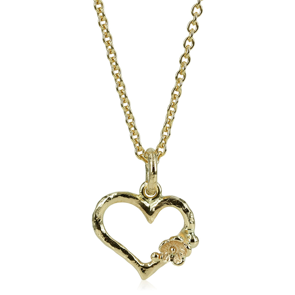 Love - 14 kt. Guld hjerte 14 kt. Guldhjerte med fine guldkugler & fairytale blomst, hjertet er formet i fin tråd, hvilket gør designet let og elegant.