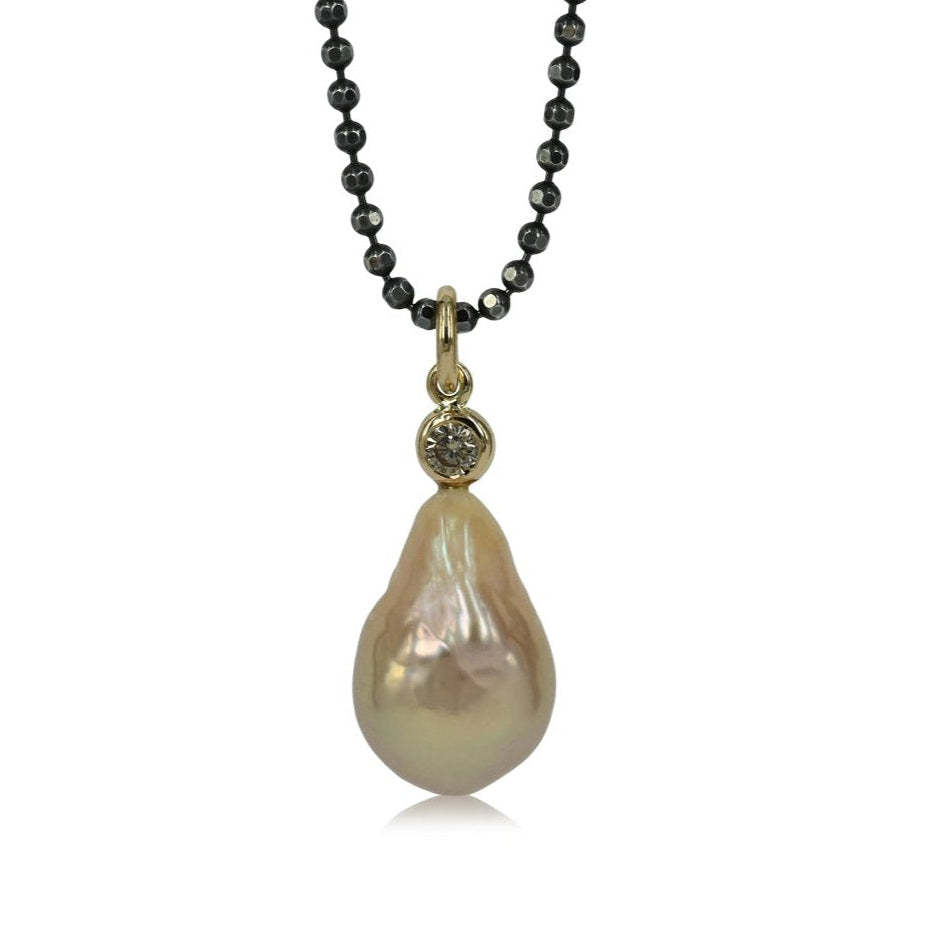 Bubbles - 14 kt. Guld vedhæng med Ferskvandsperle