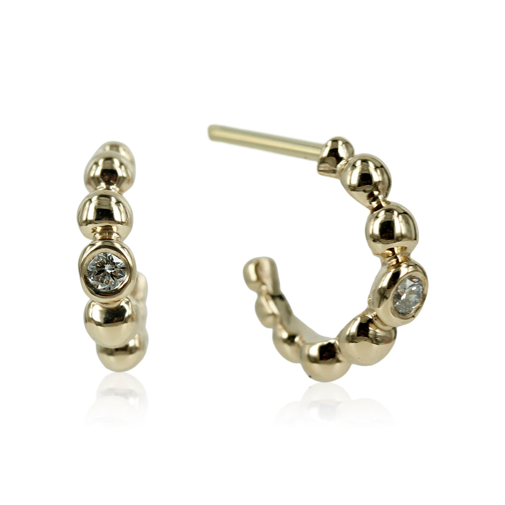 2 x 0,05 ct - Bubbles - Smukke 14 kt. guld Creoler med smukke kugler der sidder smukt og elegant i forløb. Creolerne kan vælges med og uden diamanter.