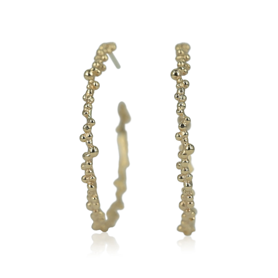 Bubble hoops øreringe i guld 40 mm. skabt af fine kugler.