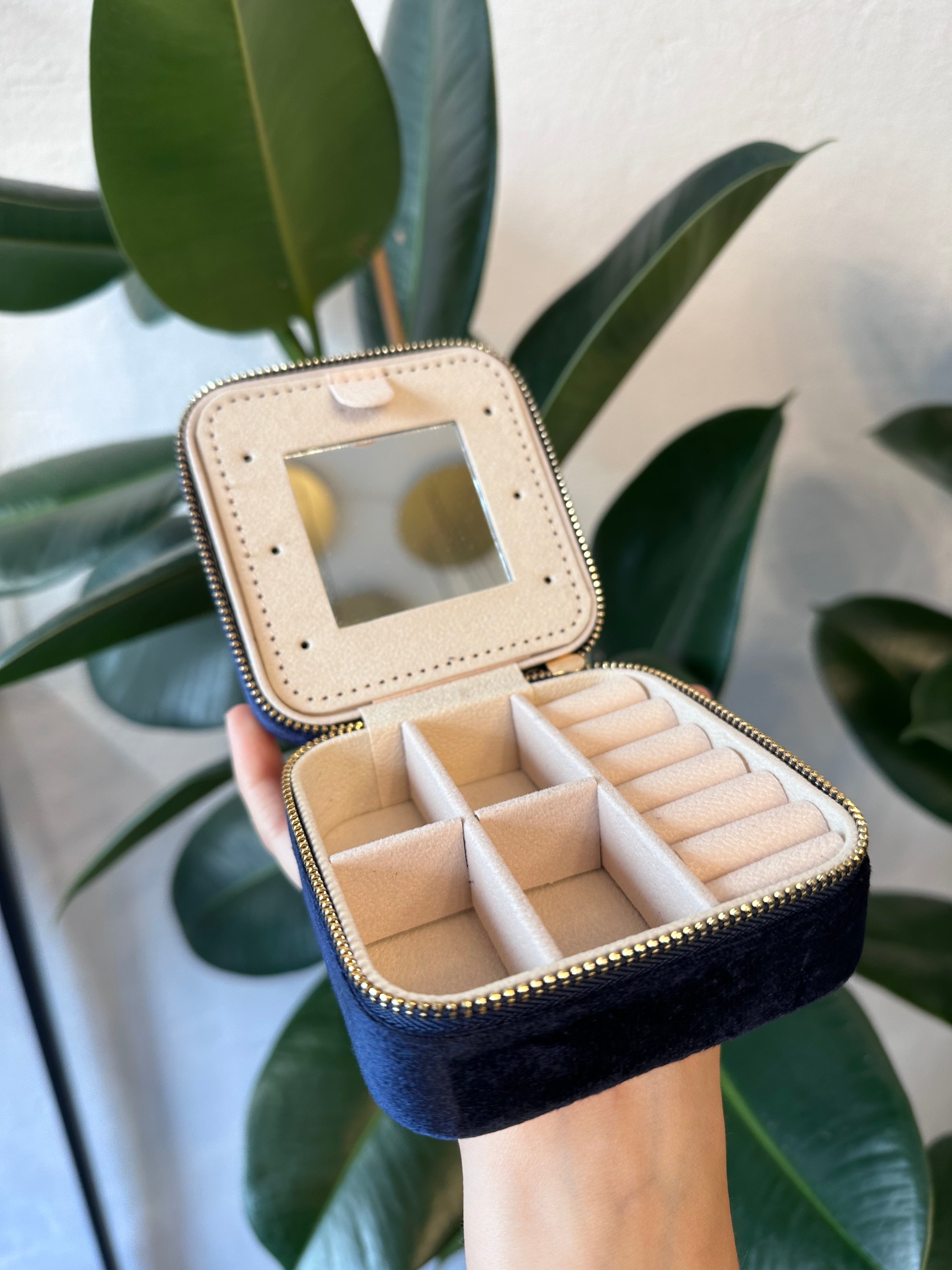 Smykkeskrin i blå velour