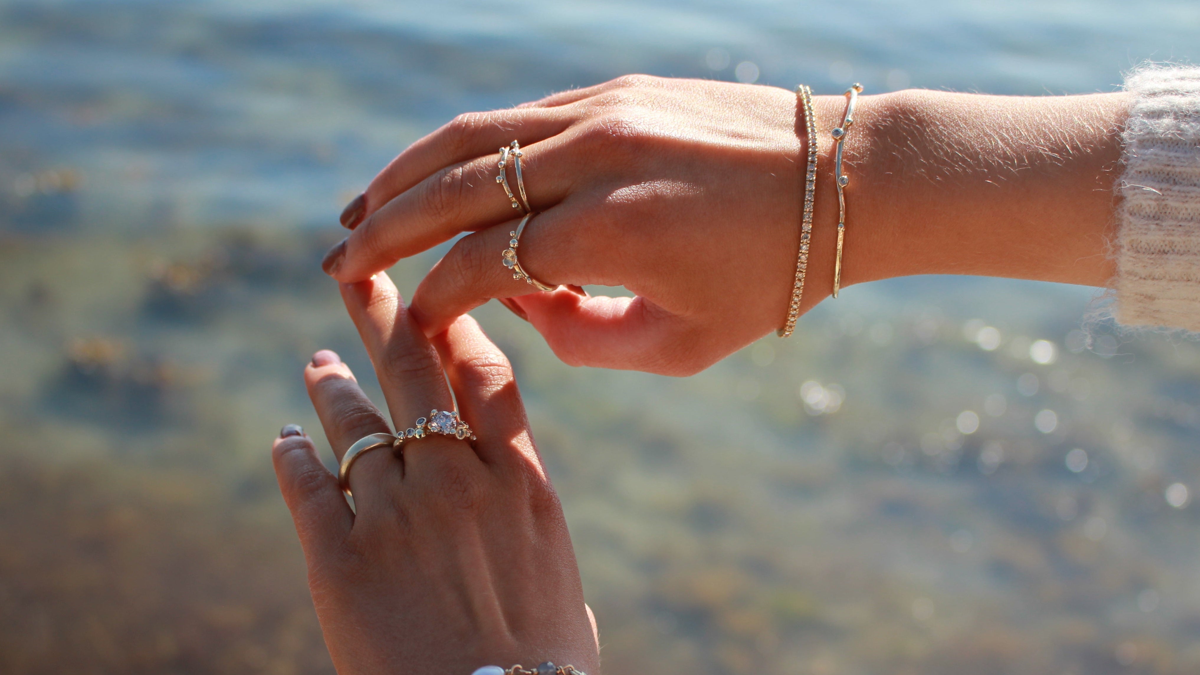 Styling af diamantringe og armbånd fra guldsmed maiken pade i hellerup