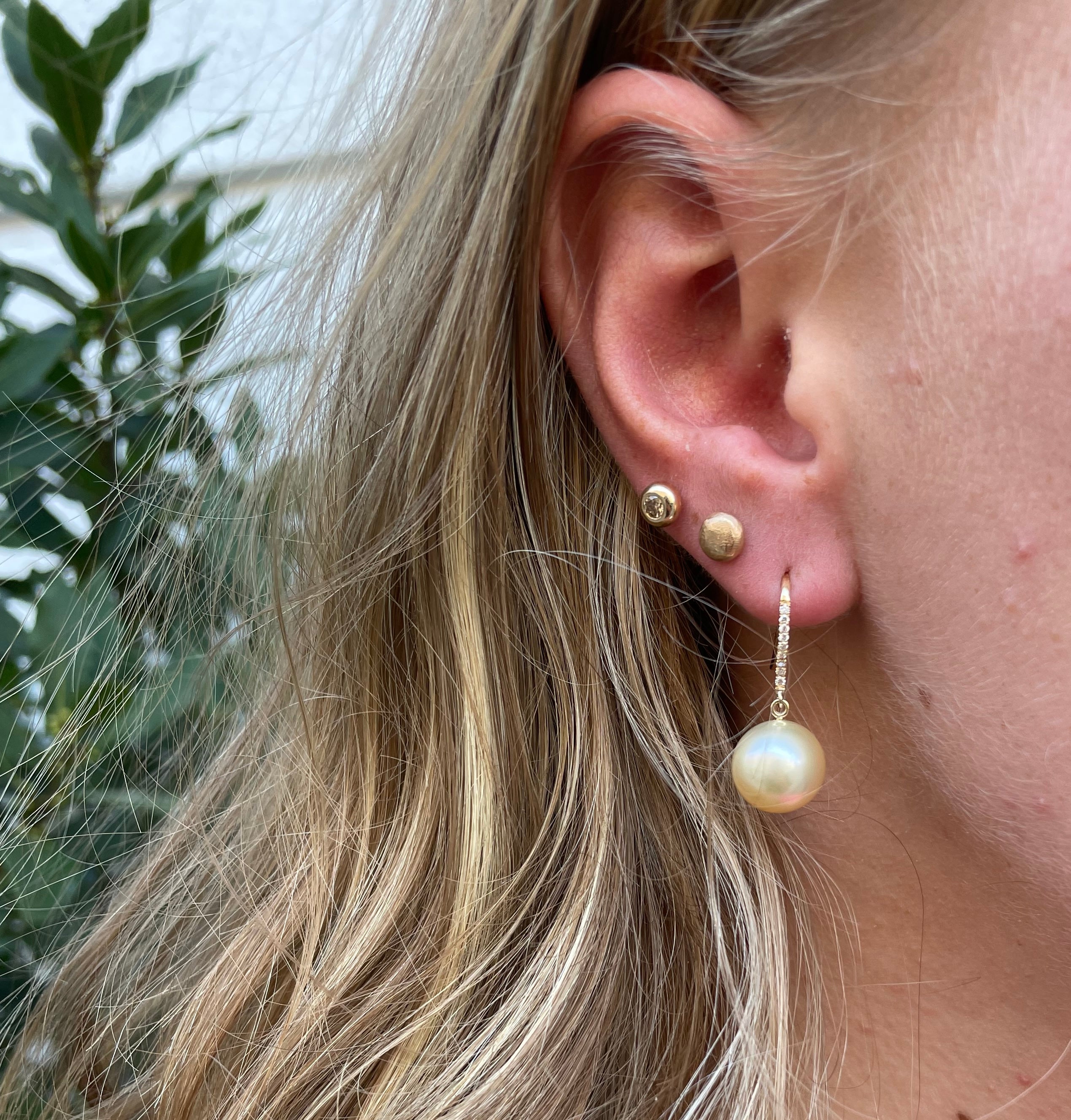 14 kt. Guld øreringe med South Sea perler